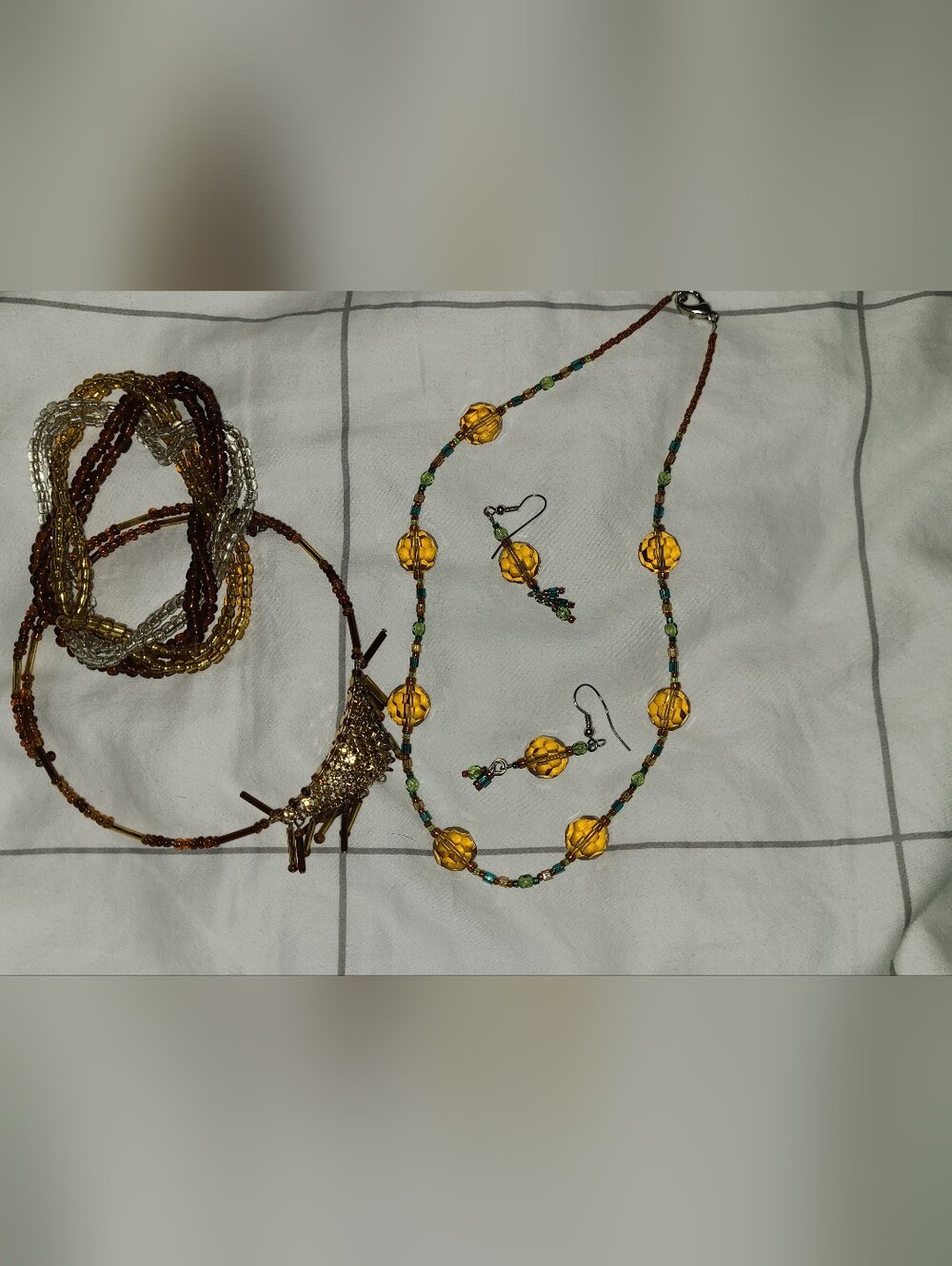 4 Pcs Amber/Bronze Toned Jewlery Sets
